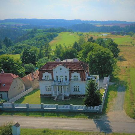 Apartmany Vila Manicka Kácov Extérieur photo